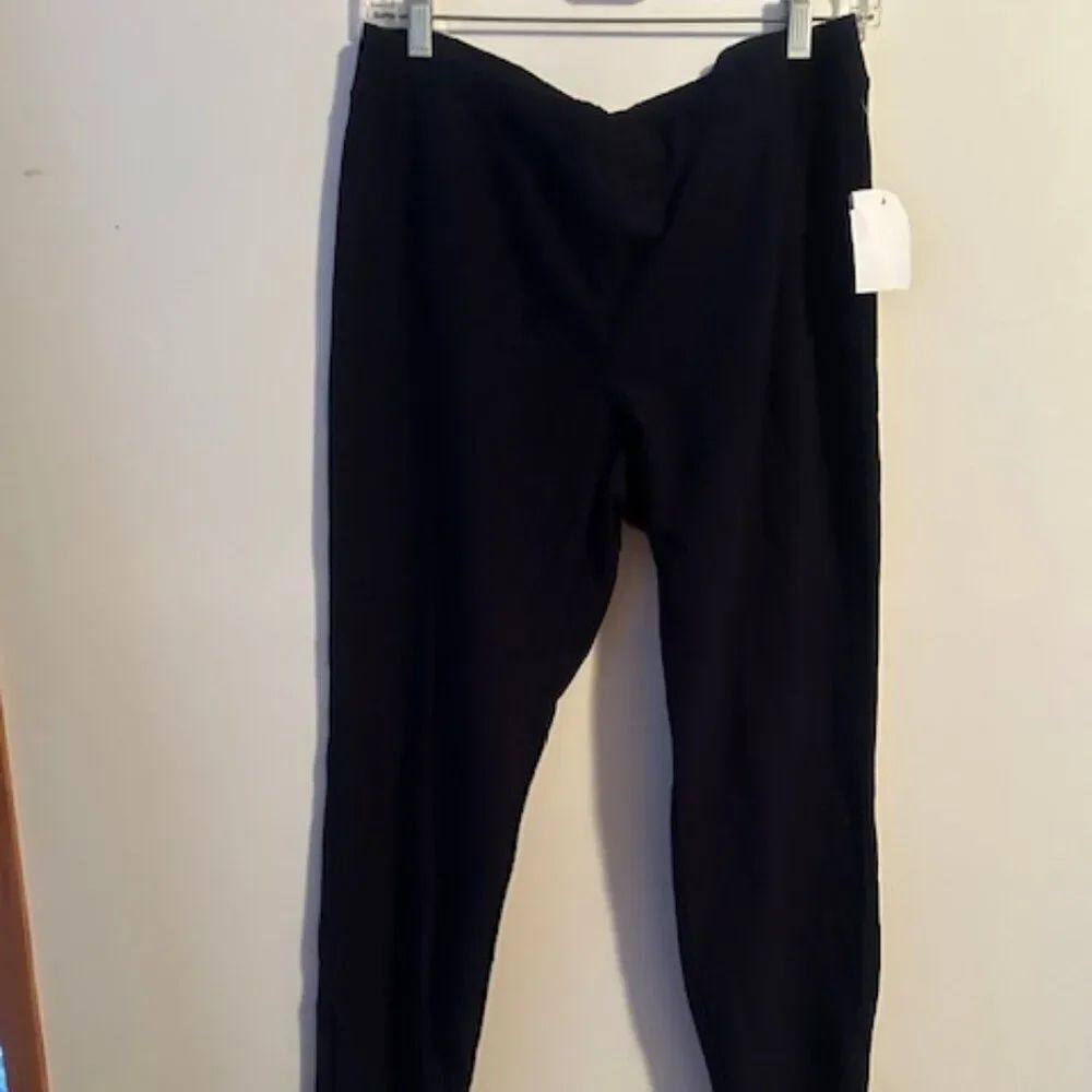 Eileen Fisher Navy Blue pull on ankle pants, size M